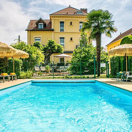 Hotel Des Dauphins Bourgoin-Jallieu 외부 사진