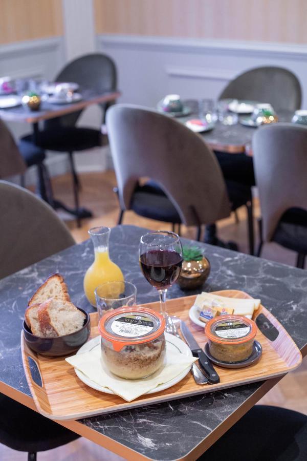Hotel Des Dauphins Bourgoin-Jallieu 외부 사진