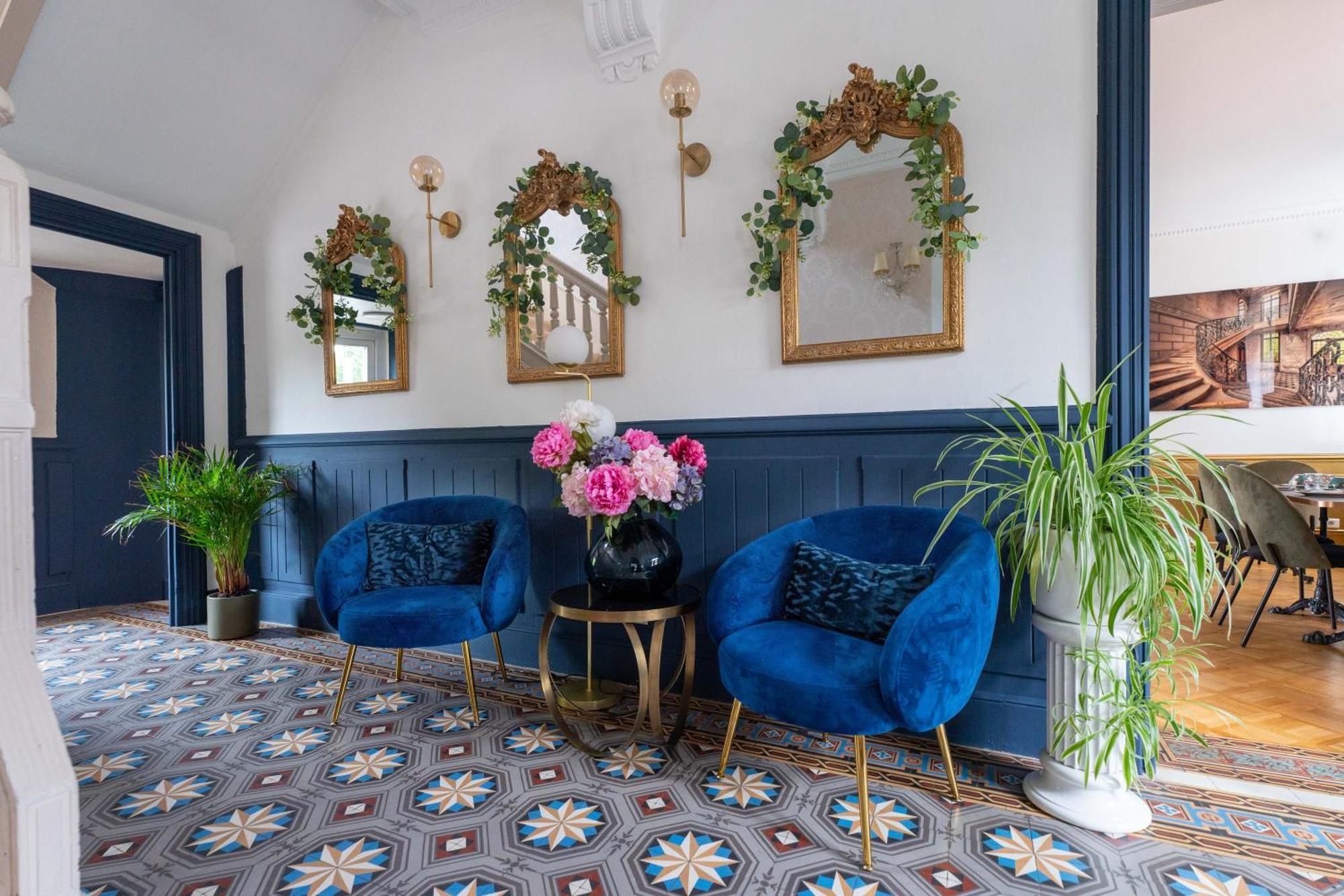 Hotel Des Dauphins Bourgoin-Jallieu 외부 사진
