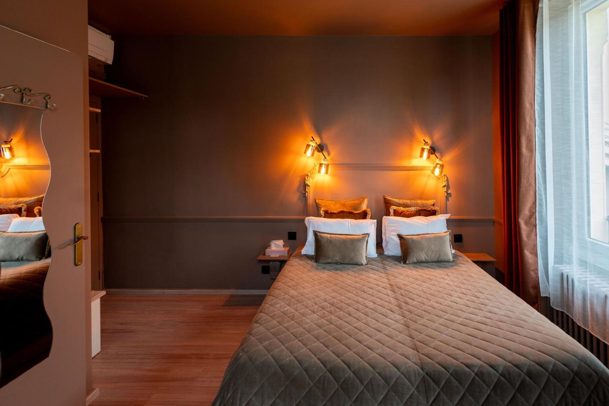 Hotel Des Dauphins Bourgoin-Jallieu 외부 사진
